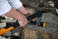 SIEKIERA ROZŁUPUJĄCA FISKARS X27 XXL OSTRZAŁKA 25G SIEKIERA ROZŁUPUJĄCA FISKARS X27 XXL OSTRZAŁKA 25G